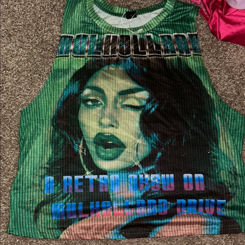 SHEIN Green Graphic Ribbed Tank with Winking Portrait